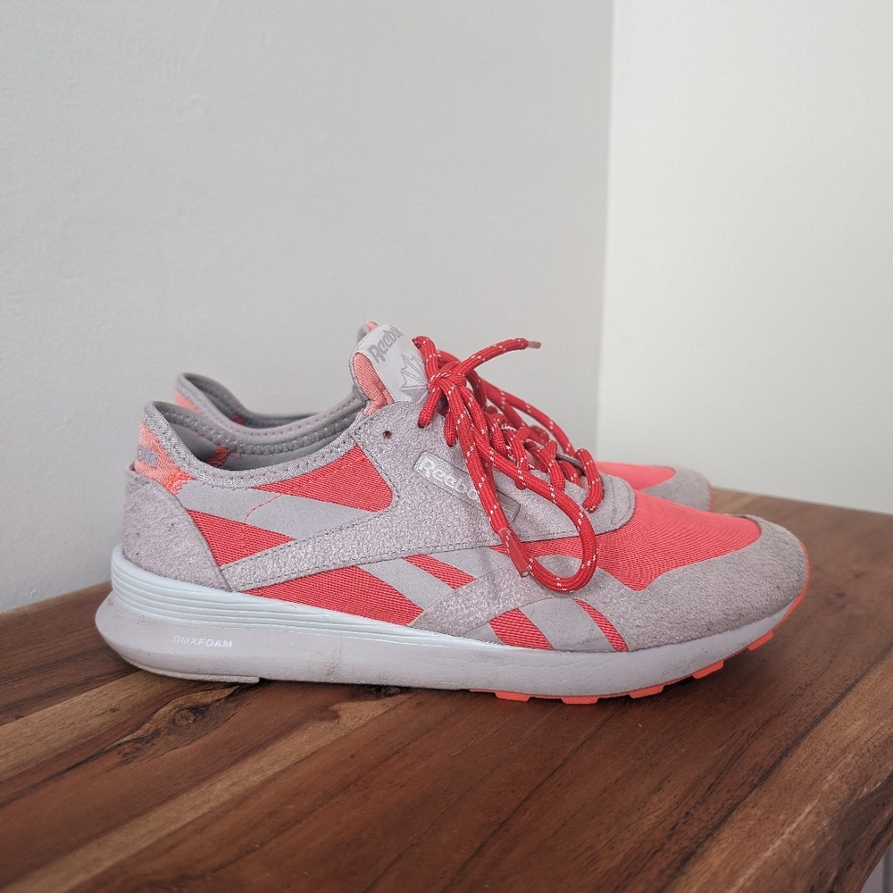 Reebok Classic Nylon Sneaker / 7.5